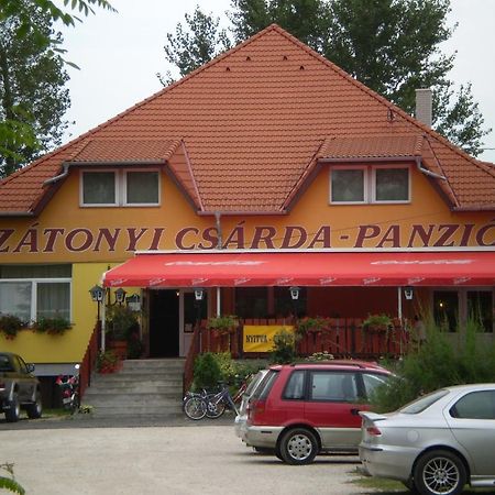 Bed and Breakfast Zatonyi Csarda Panzio Dunasziget Exterior foto