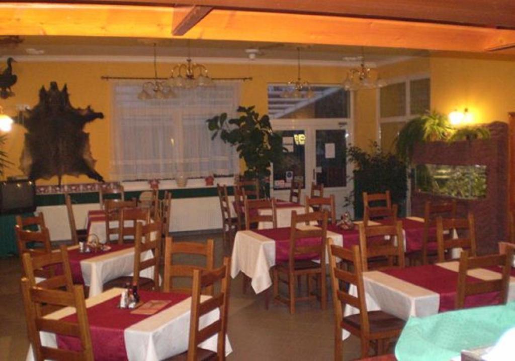 Bed and Breakfast Zatonyi Csarda Panzio Dunasziget Exterior foto